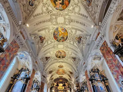 Ausflug Stift Wilten und Passionskrippen Bild 11