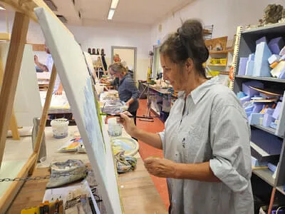 Hintergrund-Malkurs 2025 Bild 10